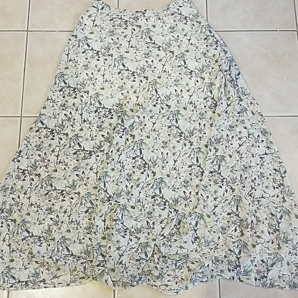 Long Skirt